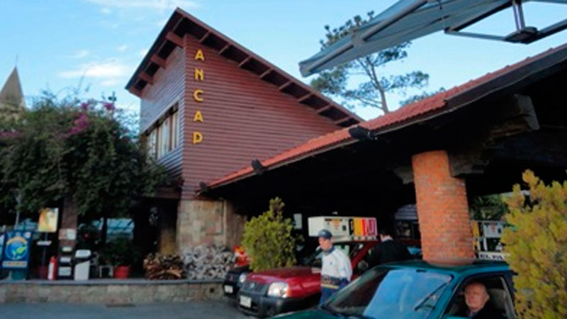 Estación de Servicio ANCAP de Arocena - Facultad de Arquitectura - Universidad ORT Uruguay