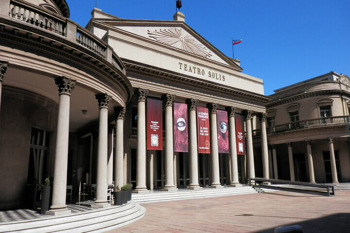 Teatro Solís, destacada obra de la arquitectura uruguaya.