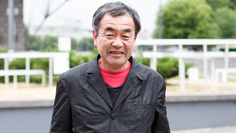 *Kengo Kuma / Crédito de imagen: Strelka Institute for Media, Architecture and Design - Wikimedia Commons (CC BY 2.0)*