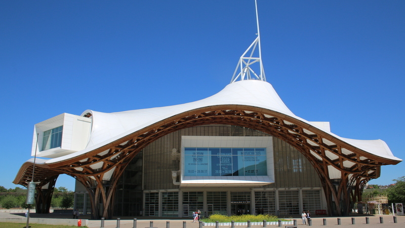 *Centro Pompidou - Metz (CC BY-SA 4.0)*