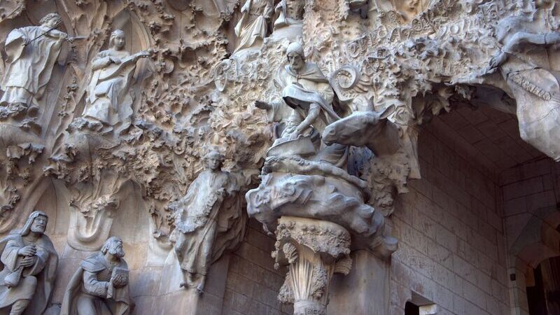 *Detalle de la fachada del Templo Expiatorio de la Sagrada Familia*