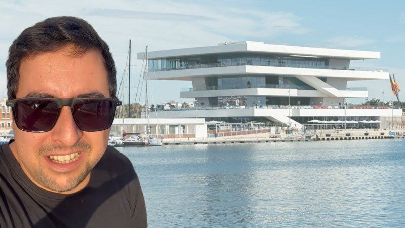 Juan Secondo - Graduado de Arquitectura