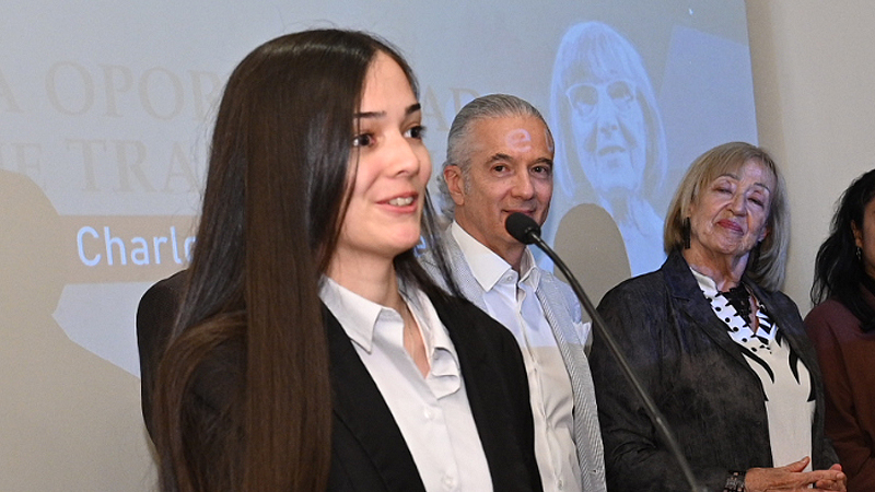 Yazmin Vidal, ganadora de la Beca Charlotte de Gr&uuml;nberg