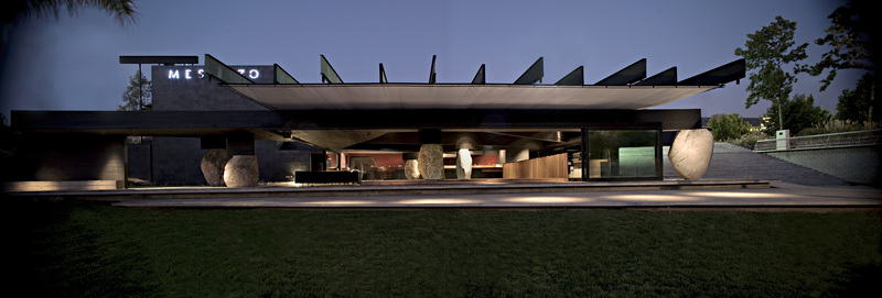 *Restaurant Mestizo / Cr&eacute;dito de imagen: Cortes&iacute;a de Gonzalo Puga / V&iacute;a: The Pritzker Architecture Prize*