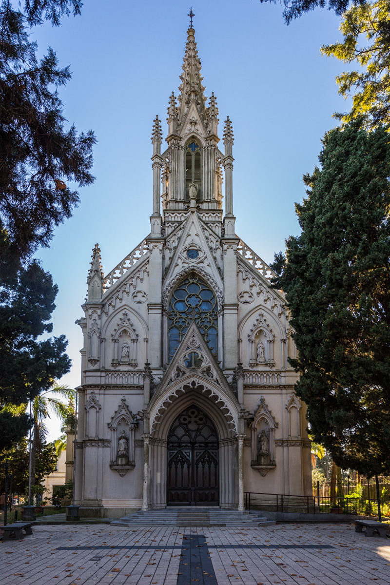 *Parroquia de la Sagrada Familia (Capilla Jackson) en Montevideo, Uruguay. / Crédito: Nicolas Barriola / Wikimedia Commons / CC BY-SA 3.0*
