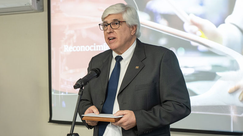 A/P Víctor Paulós, MBA - Director de Asuntos Institucionales