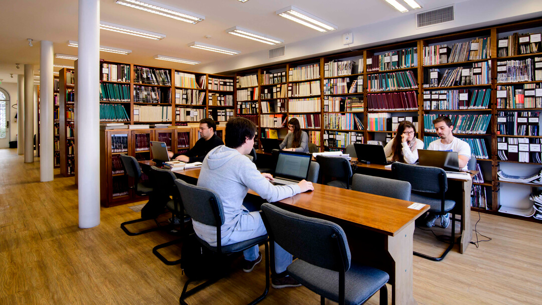 Salas de lectura - Biblioteca Campus Pocitos - Universidad ORT Uruguay
