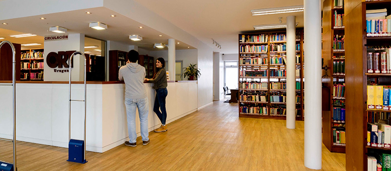 Biblioteca -  Facultad de Arquitectura